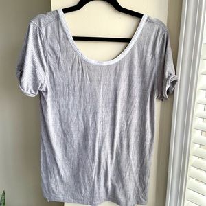 Grey lululemon short sleeve tee